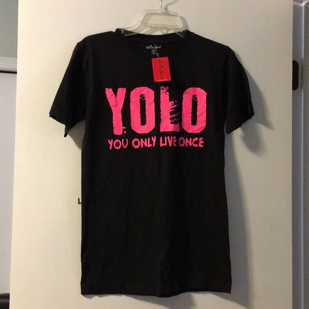 Alvin’s Island Black Graphic Tee
